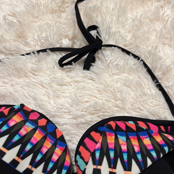 Victoria secret swim top size medium - Picture 7 of 16